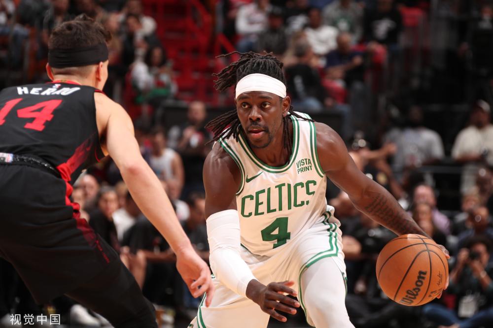 合C罗上演 合C罗上演