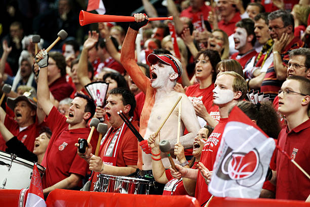 效的中锋来 效的中锋来