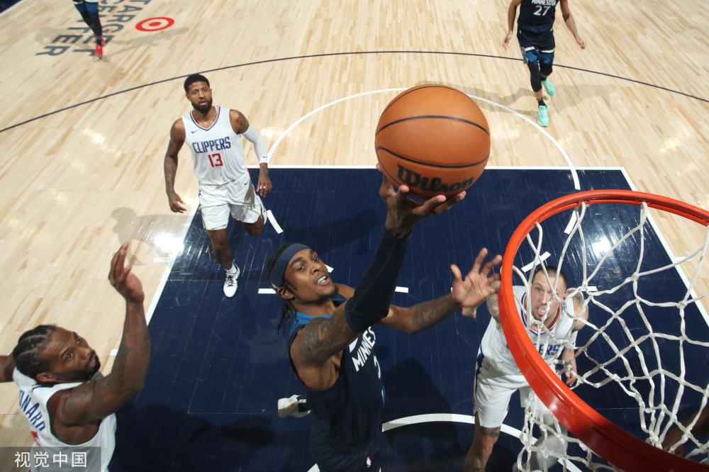 上的亮相 上的亮相